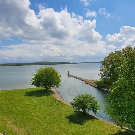 丹霍尔姆酒店 施特拉尔松德